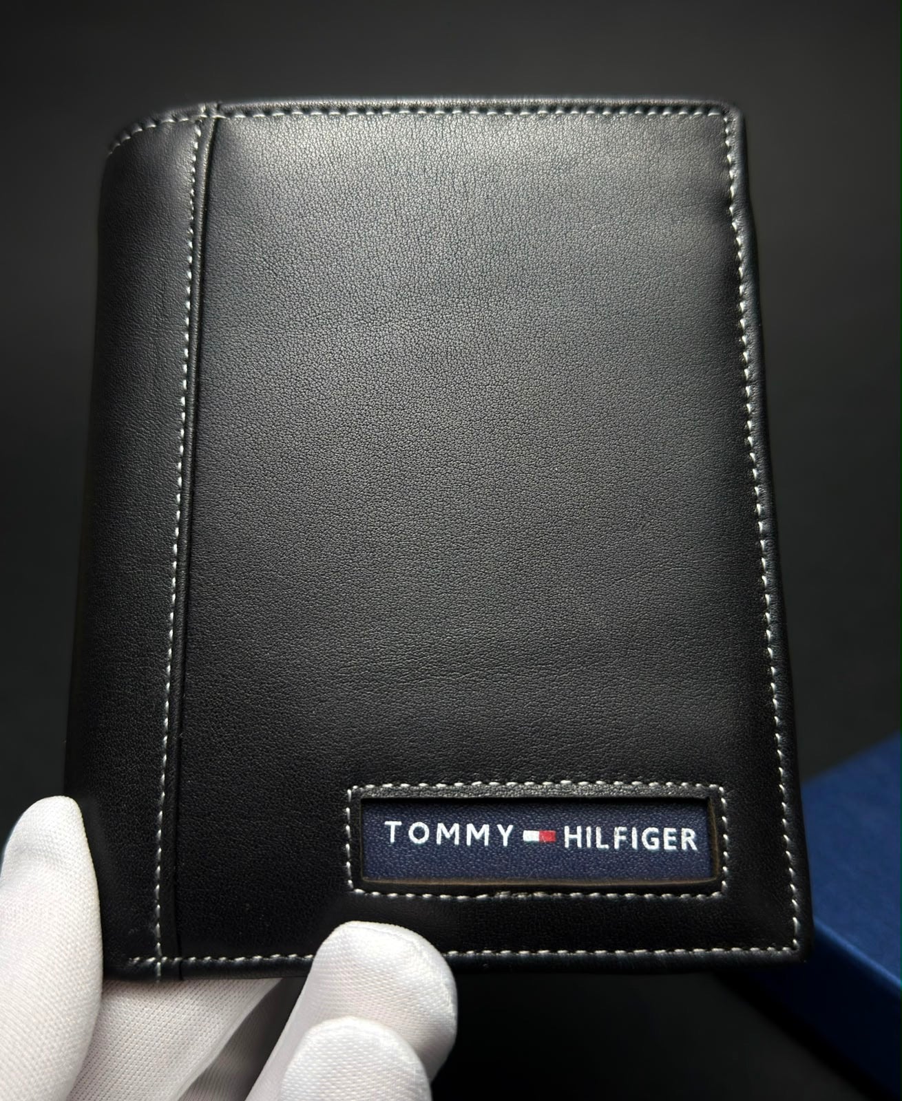 Tommy hilfiger wallet